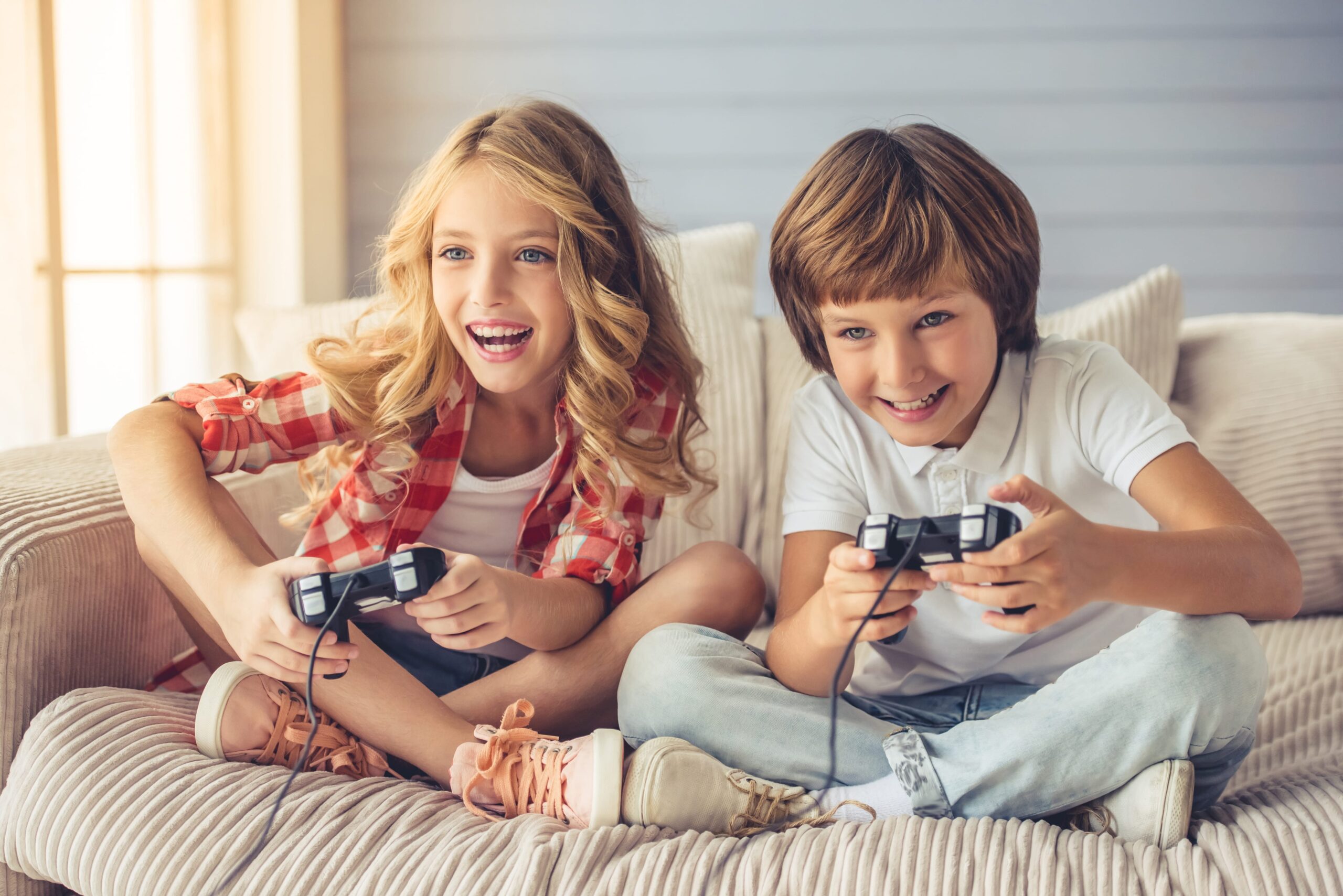 Read more about the article Ergonomic Gaming: Are Your Kids Playing Safe?